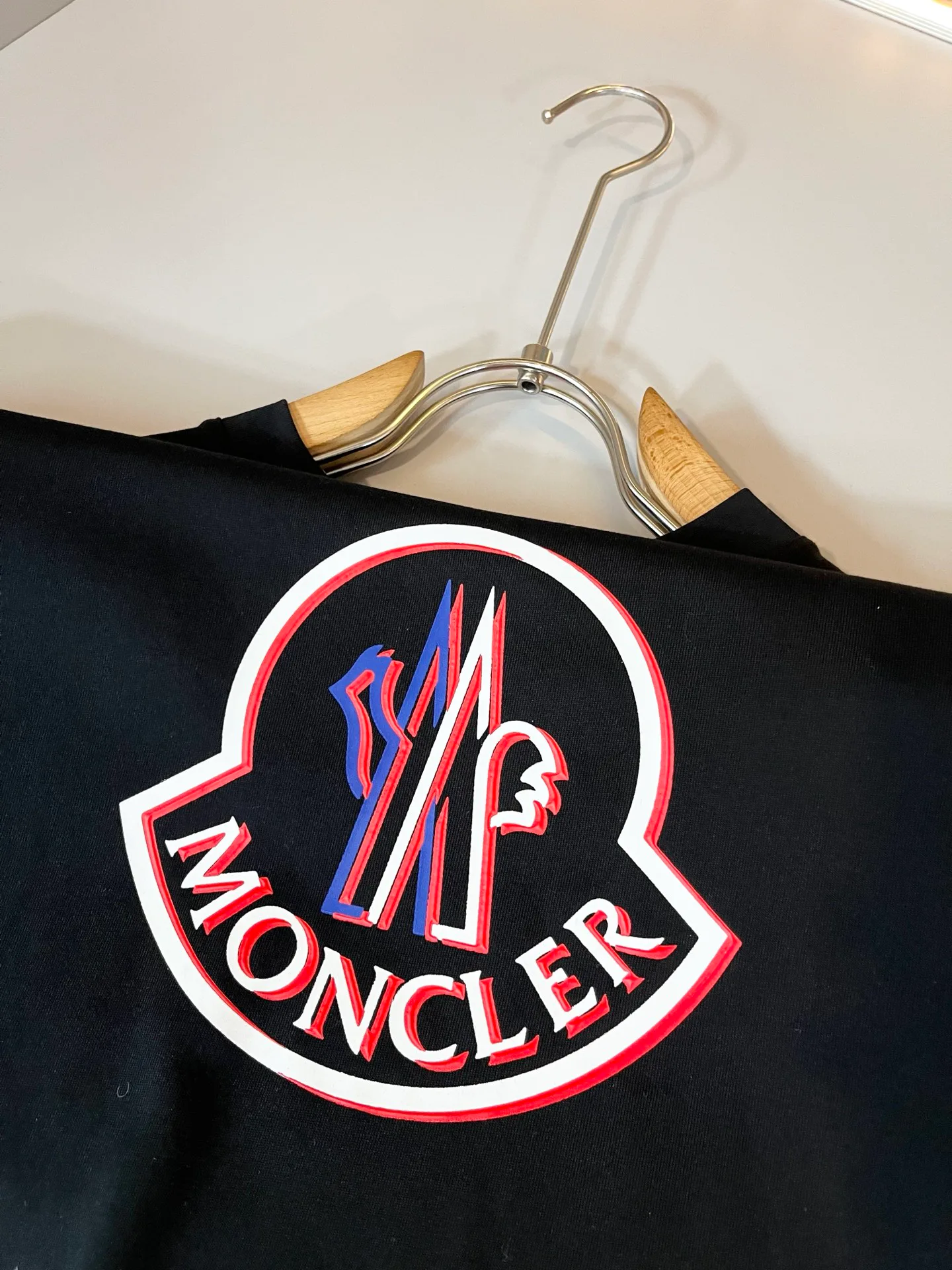 Футболки Женские Moncler 10242303