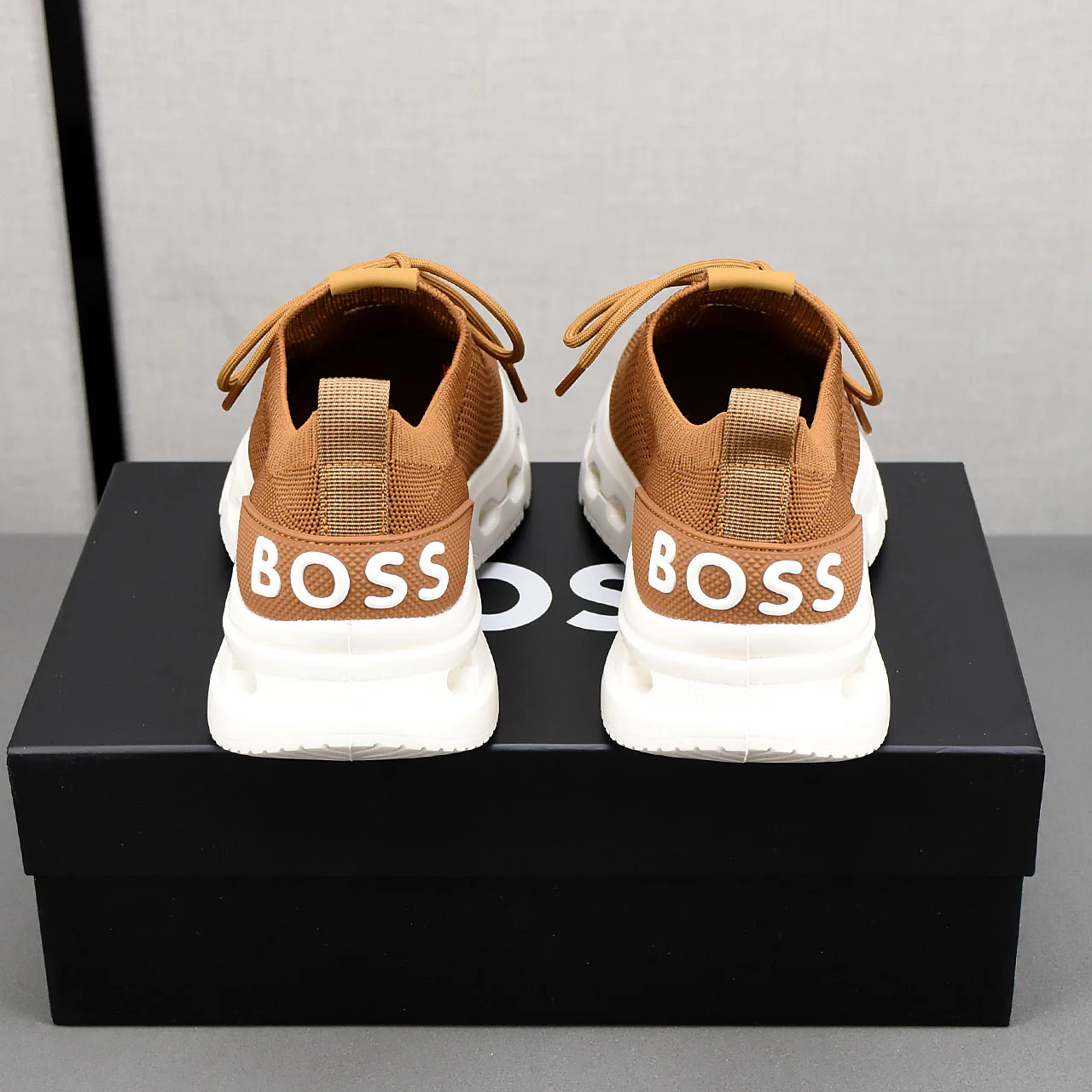 Кроссовки Мужские Hugo Boss 10736410