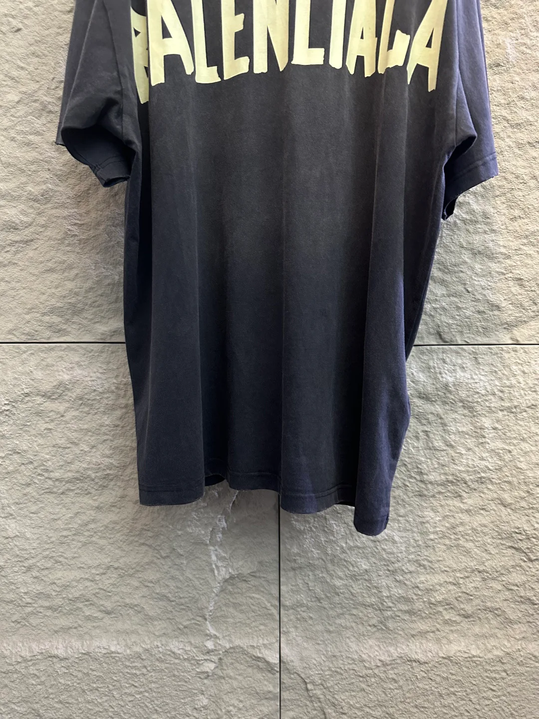 Футболки Женские Balenciaga 12952602