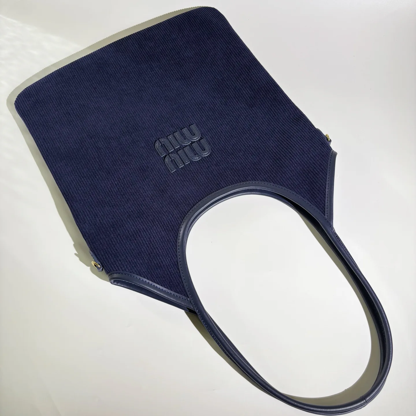 Классические Сумки Женские Miu Miu 10105224