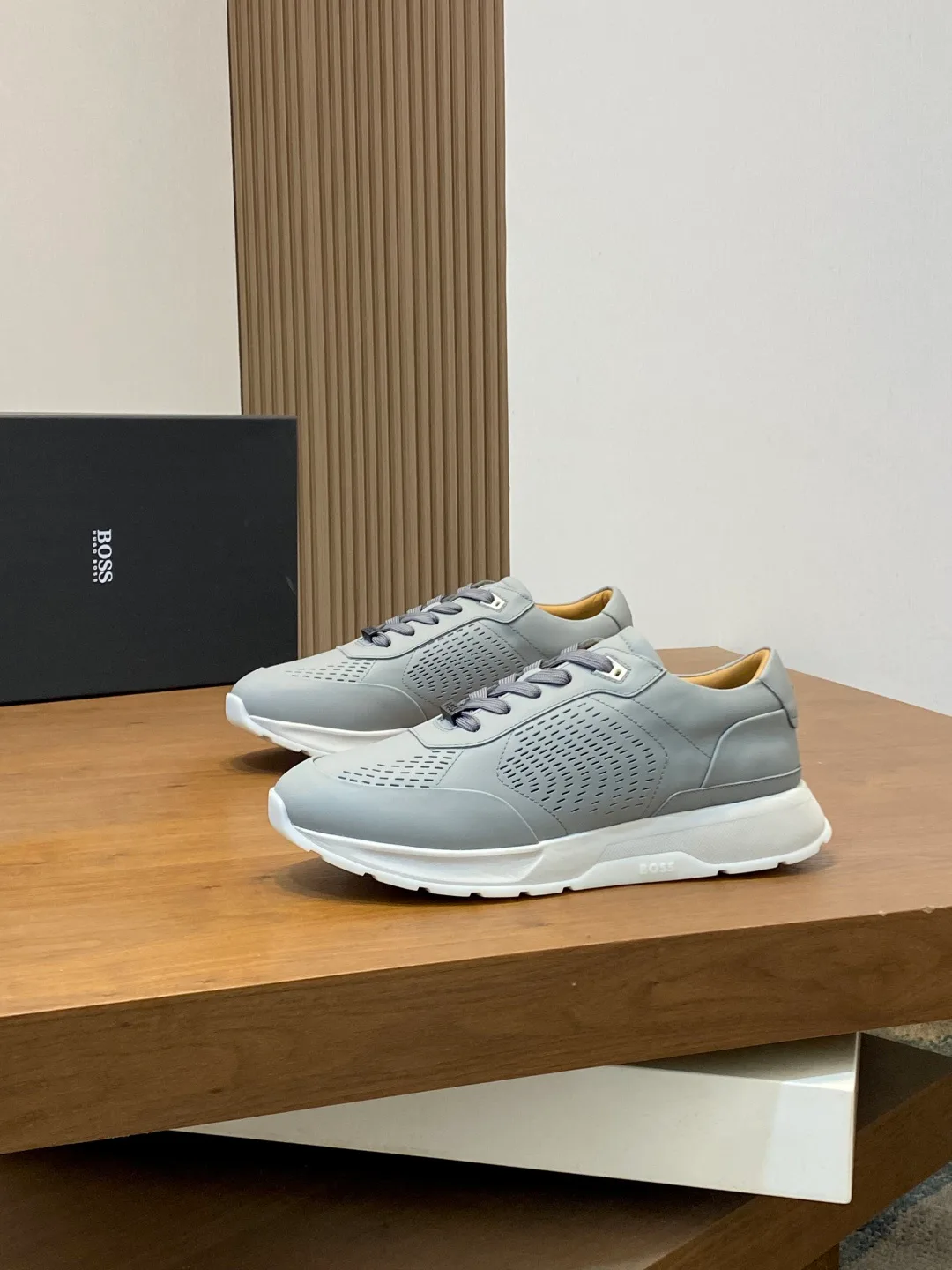 Кроссовки Мужские Hugo Boss 338040