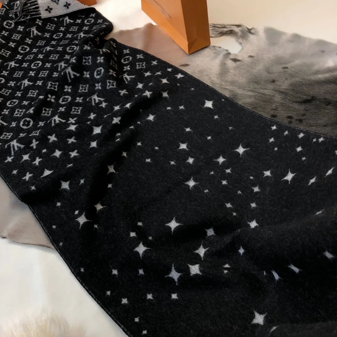 Шарфы Louis Vuitton 1437086