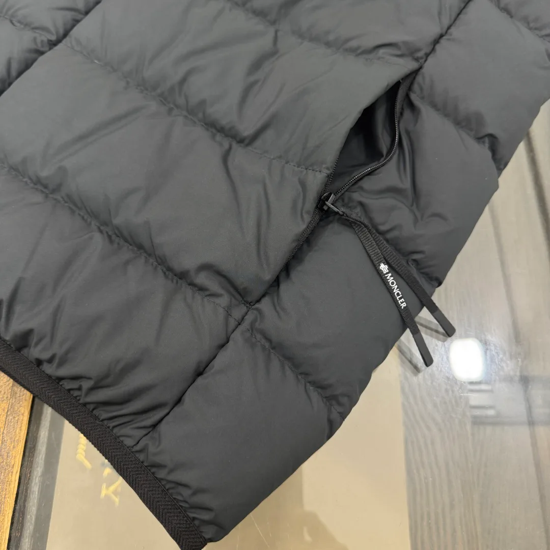 Жилеты Женские Moncler 18001989