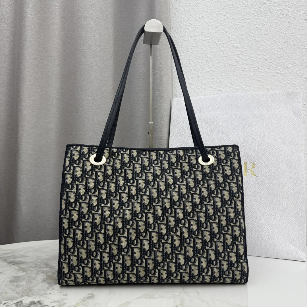 Классические Сумки Женские Christian Dior 18187807