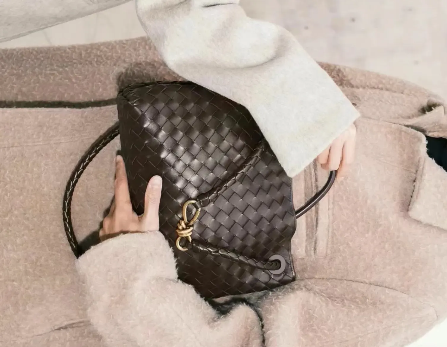 Классические Сумки Женские Bottega Veneta 5037571