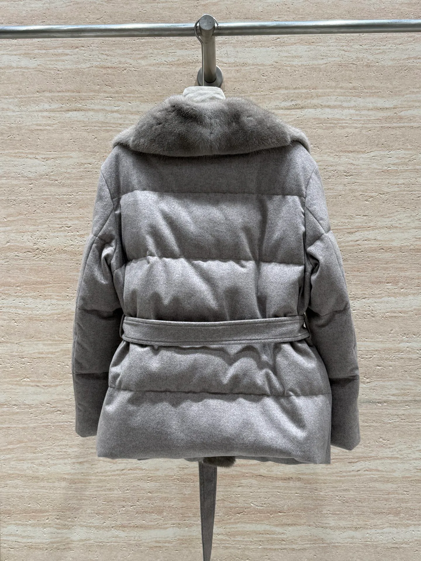 Куртки И Пуховики Женские Loro Piana 1061351