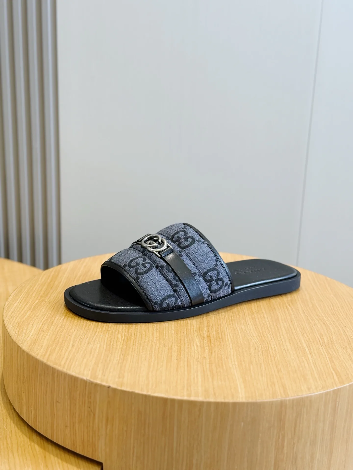 Шлепанцы Мужские Gucci 17349629