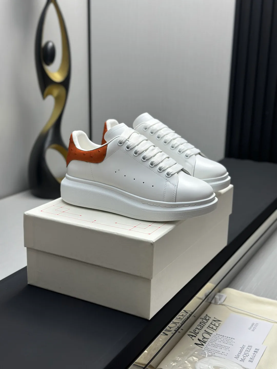 Кроссовки Женские Alexander Mcqueen 18677580