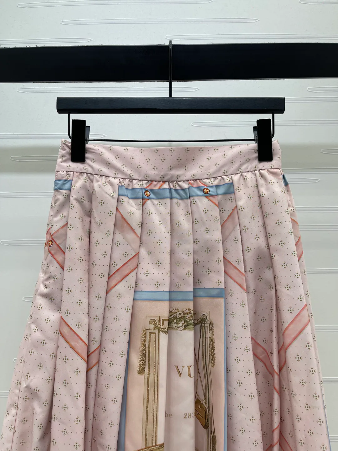 Юбки Женские Louis Vuitton 11679320