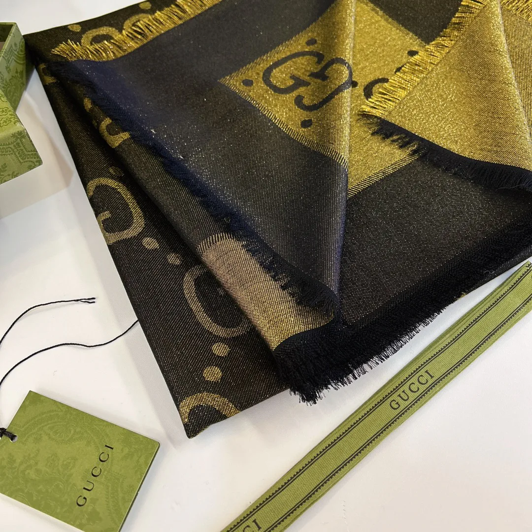 Шарфы Gucci 689044
