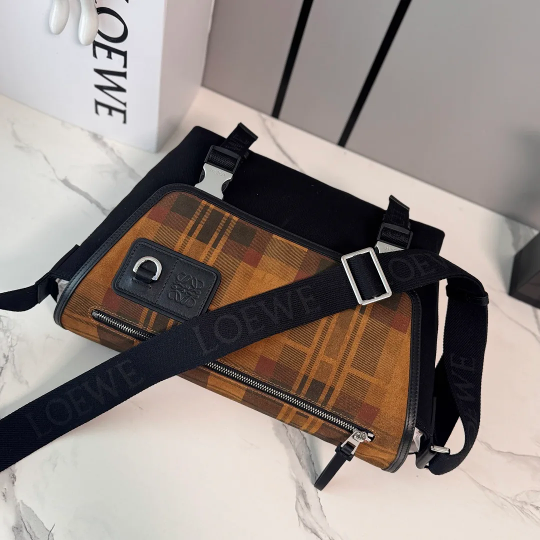 Сумки На Ремне Женские Loewe 11699858