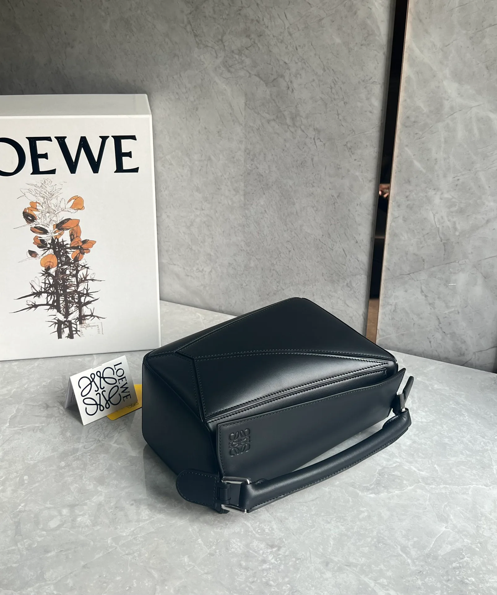 Сумки На Ремне Женские Loewe 10986864
