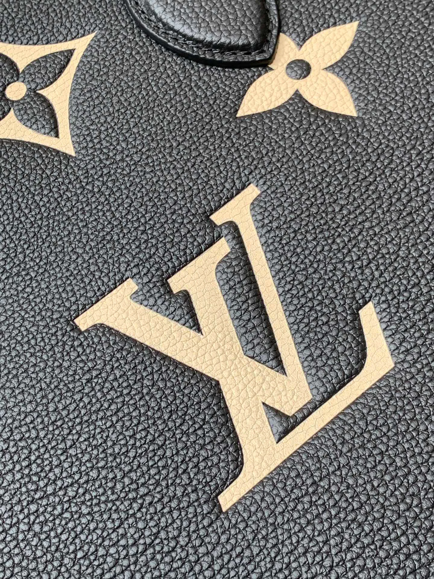 Классические Сумки Женские Louis Vuitton 18148127