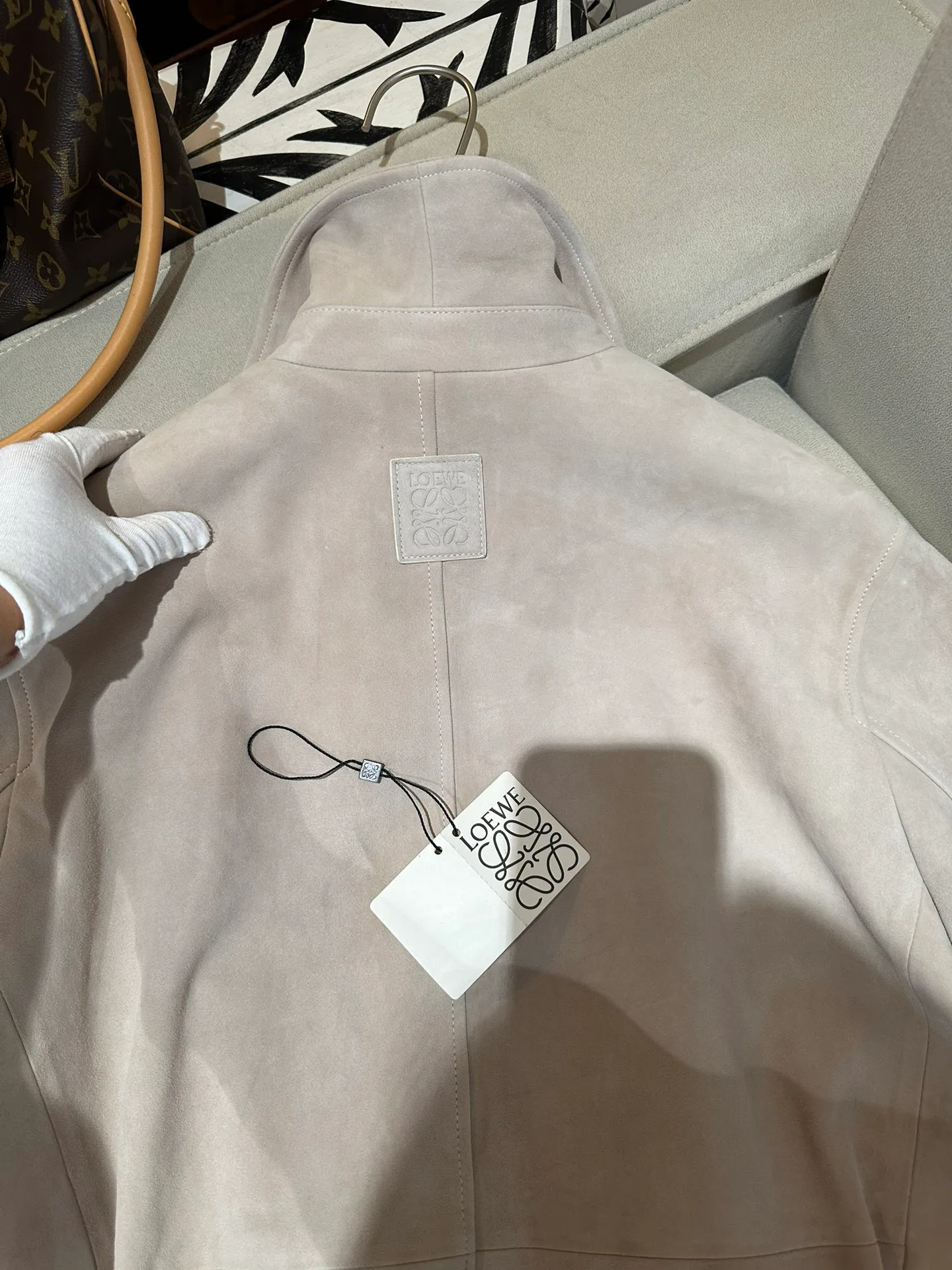 Кожаные Куртки И Дублёнки Женские Loewe 11679734