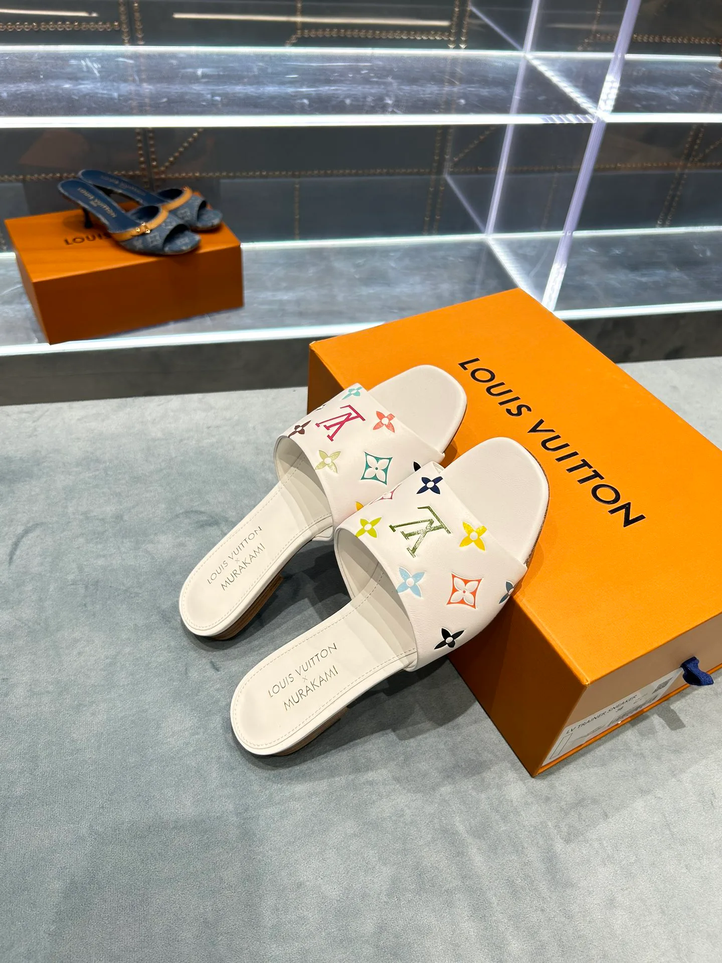 Шлепанцы Женские Louis Vuitton 21132