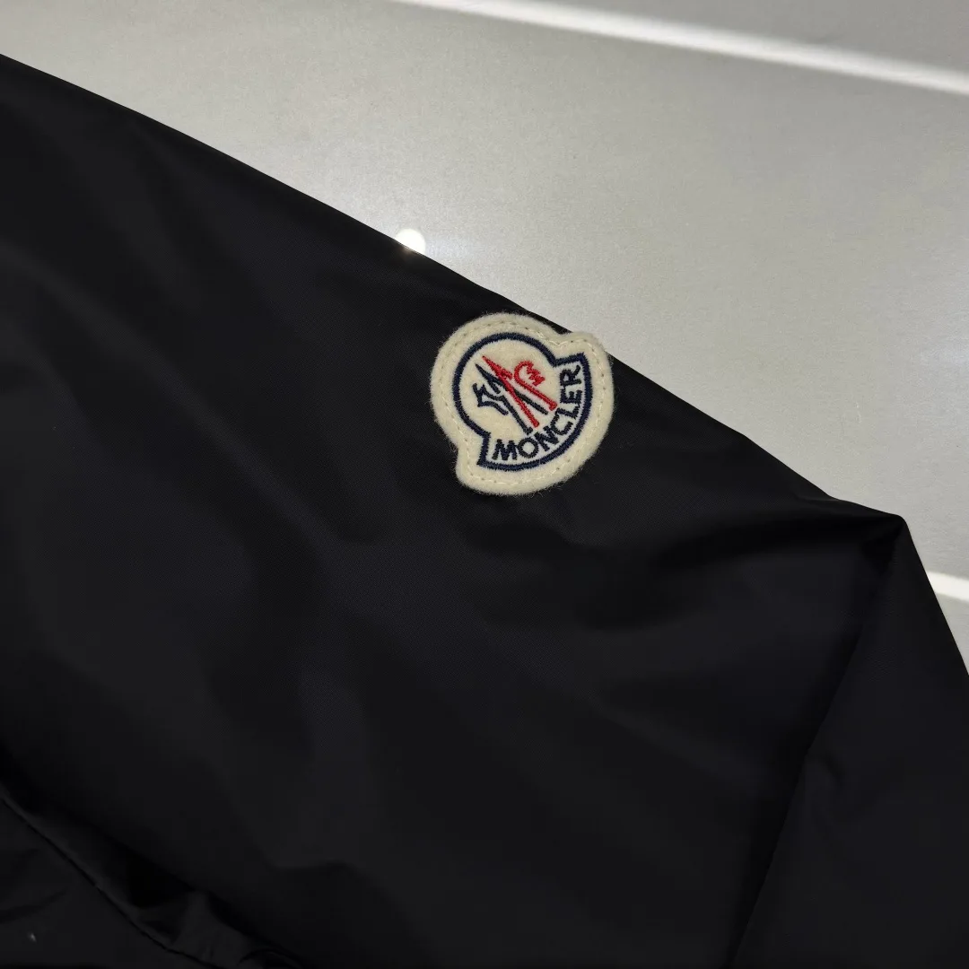 Куртки И Пуховики Мужские Moncler 17594035