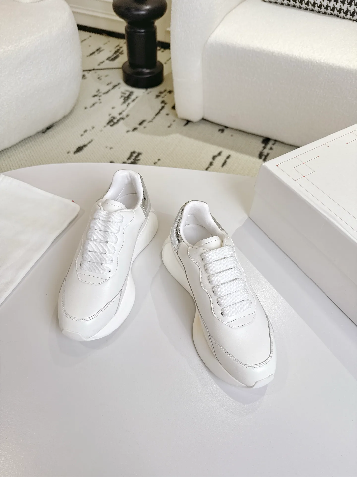 Кроссовки Женские Alexander Mcqueen 197383