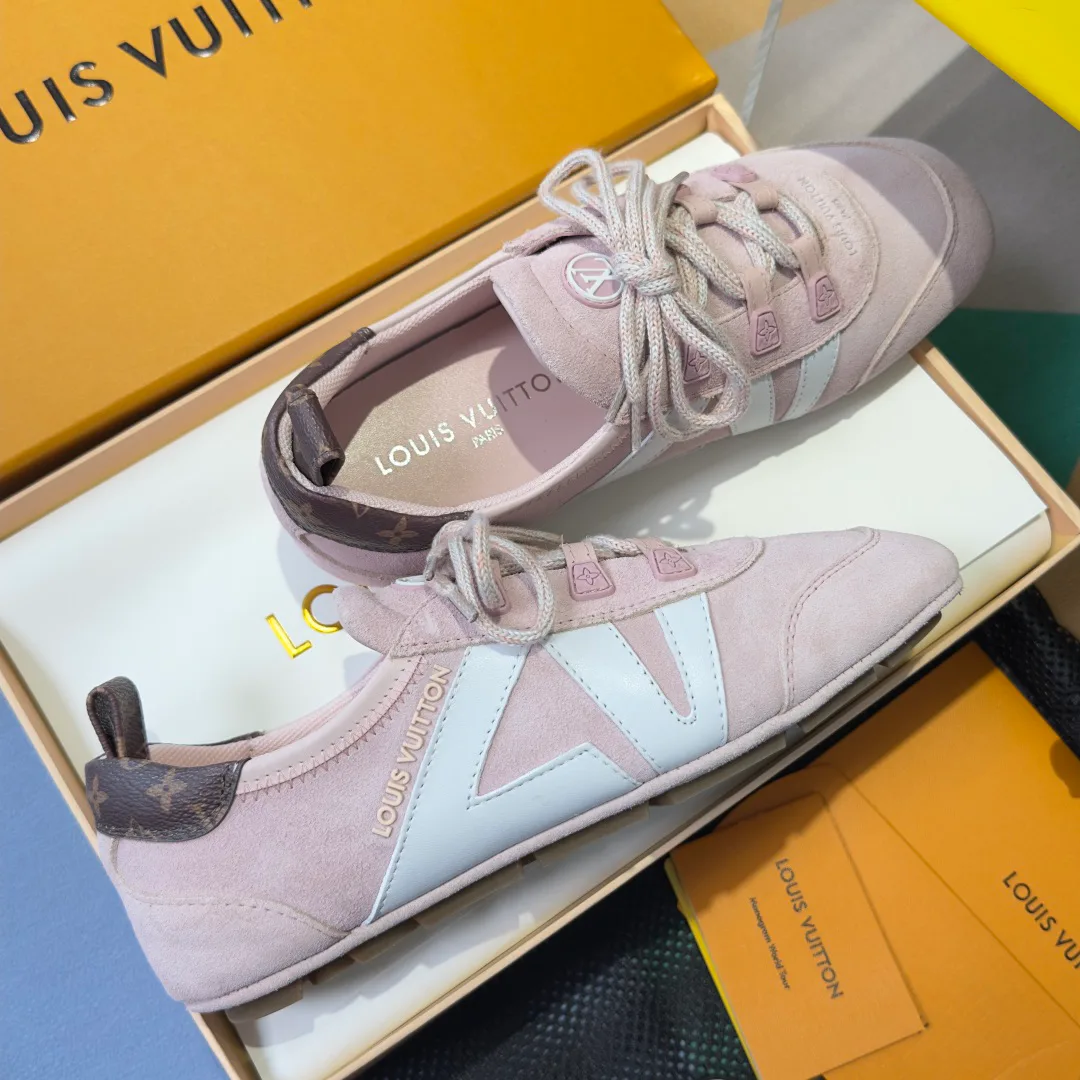 Кроссовки Женские Louis Vuitton 17780687