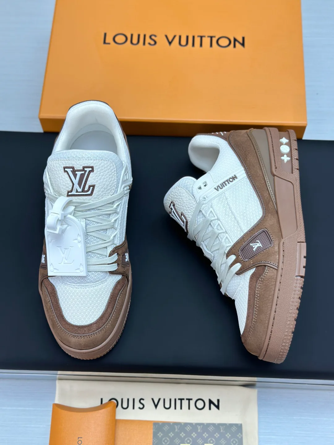 Кроссовки Женские Louis Vuitton 153025