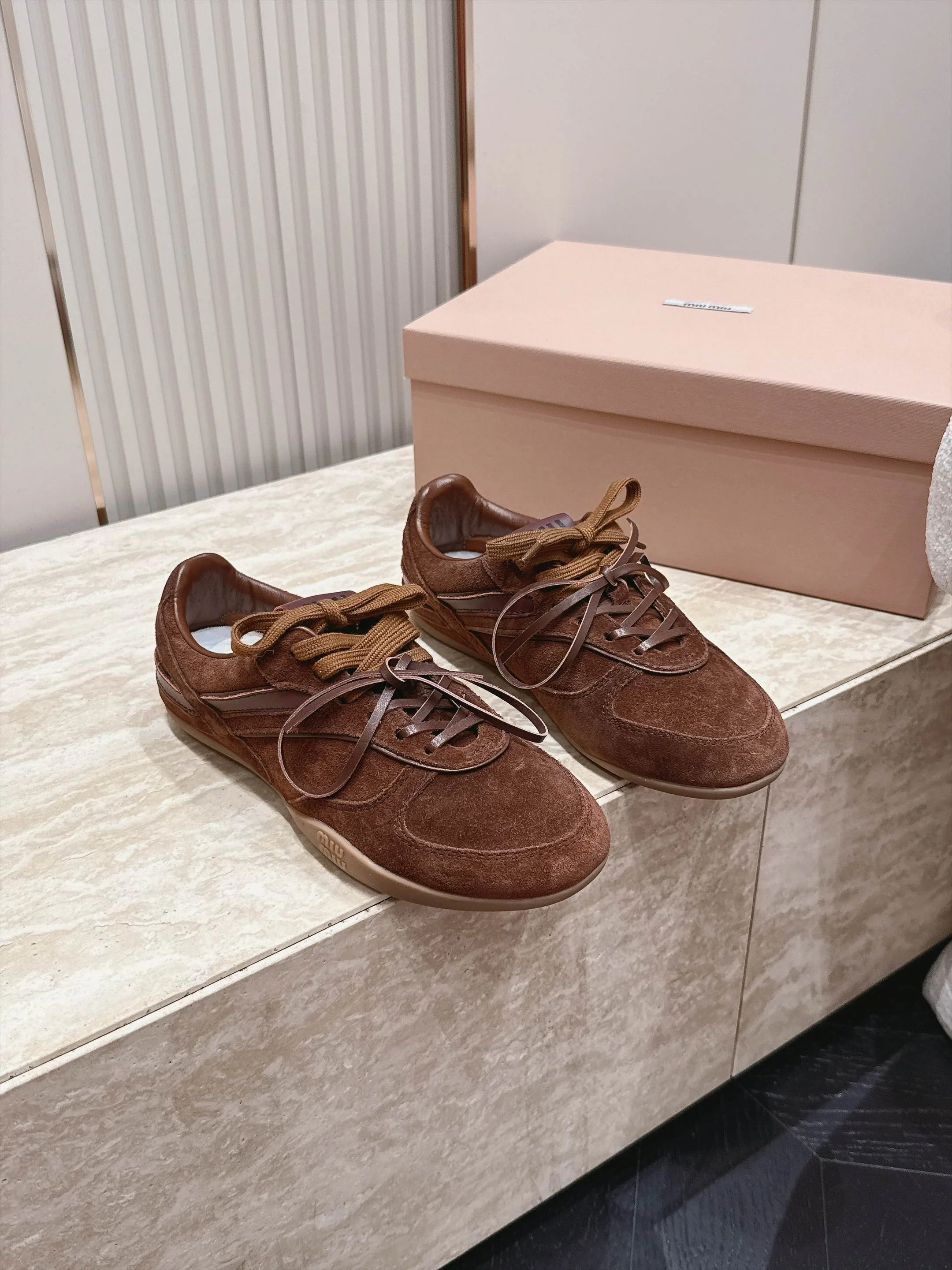 Кроссовки Женские Miu Miu 17963737