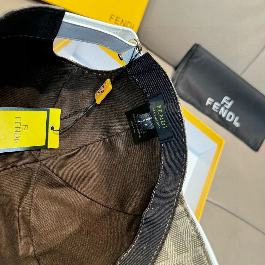 Головные Уборы Fendi 17515241