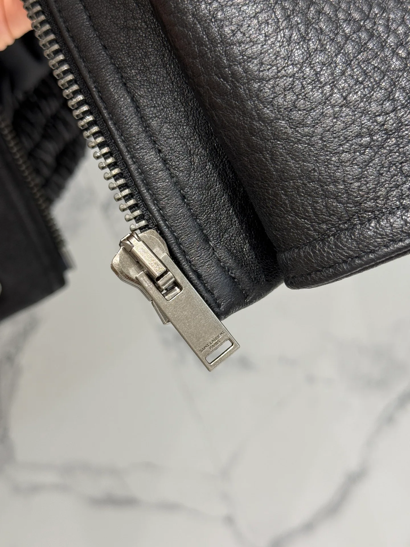 Кожаные Куртки И Дублёнки Женские Saint Laurent 18151074