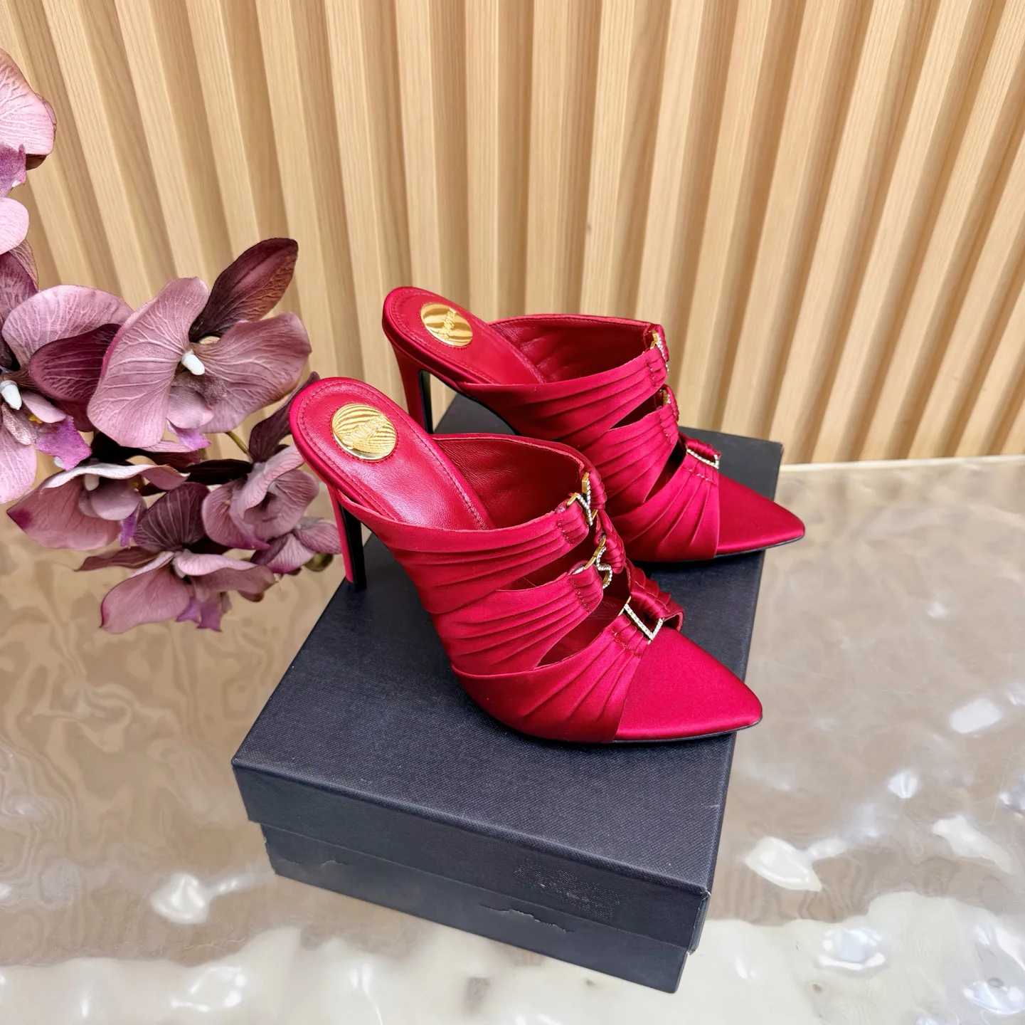 Босоножки Женские Saint Laurent 11660381