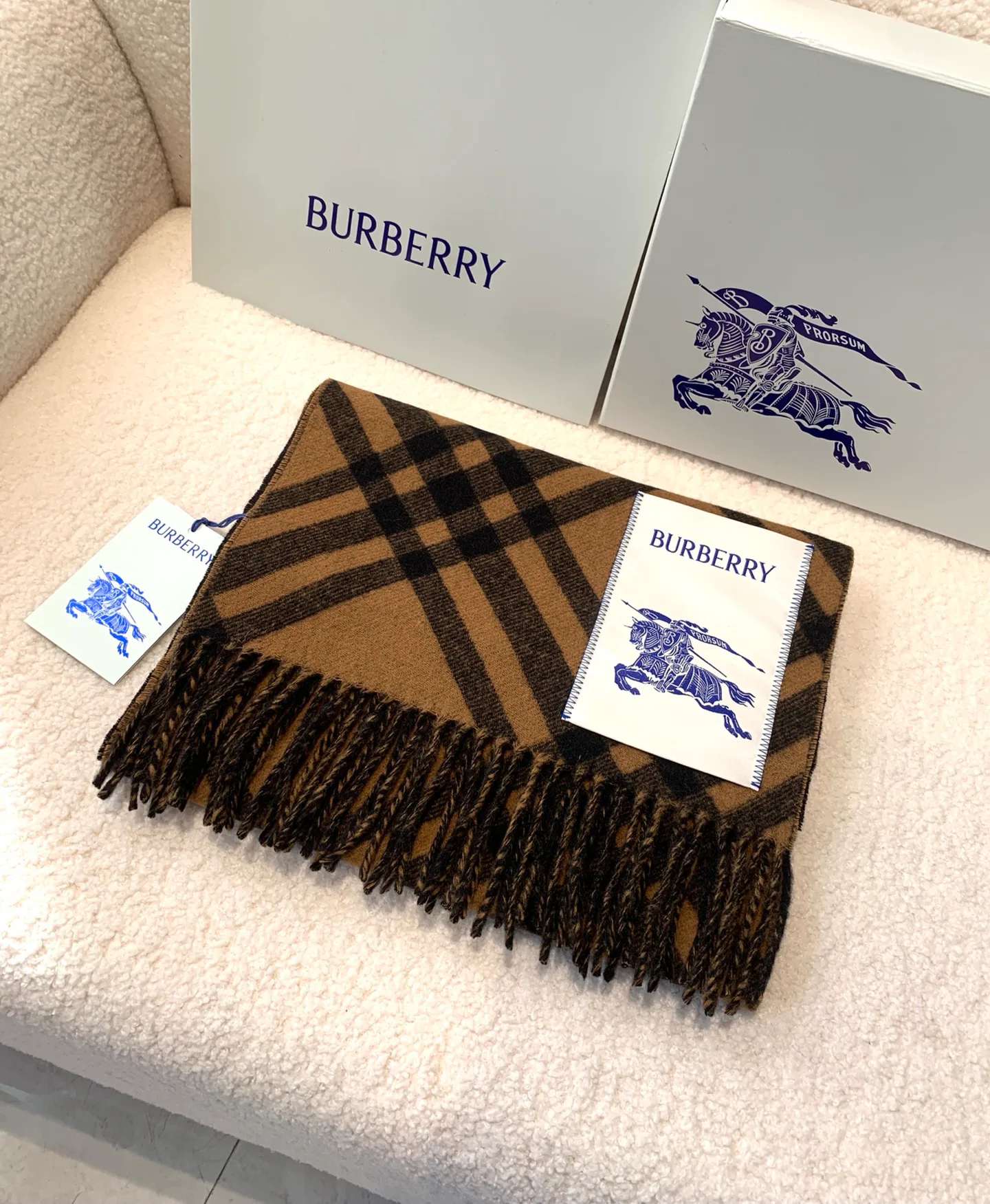 Шарфы Burberry 5944072