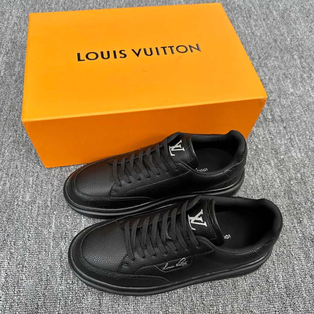 Кроссовки Мужские Louis Vuitton 18076081