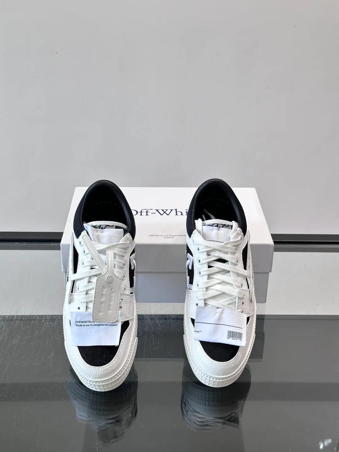 Кроссовки Женские Off-White 18102419