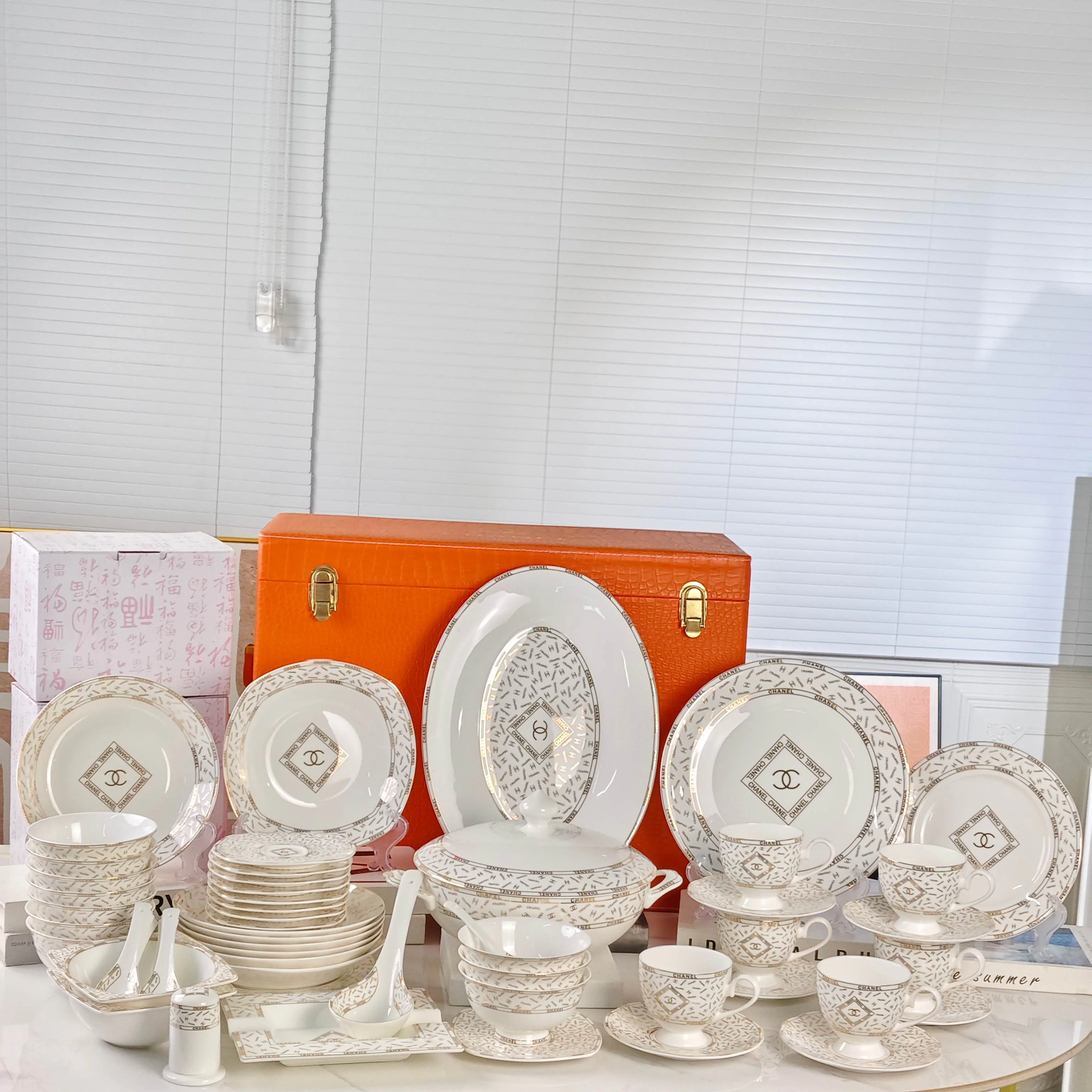Посуда Chanel 1383337