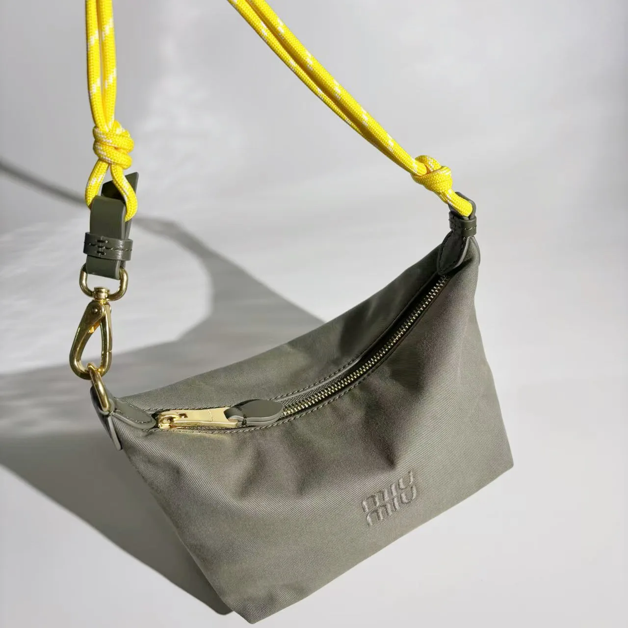 Сумки На Ремне Женские Miu Miu 10105261