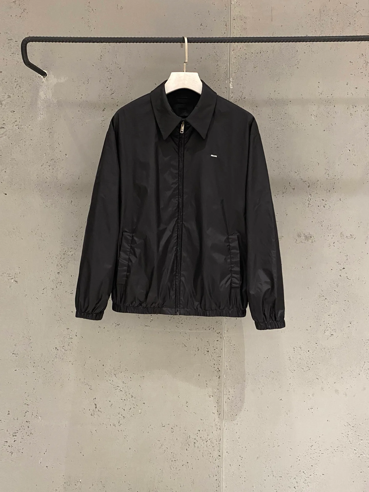 Куртки И Пуховики Мужские Prada 11622083