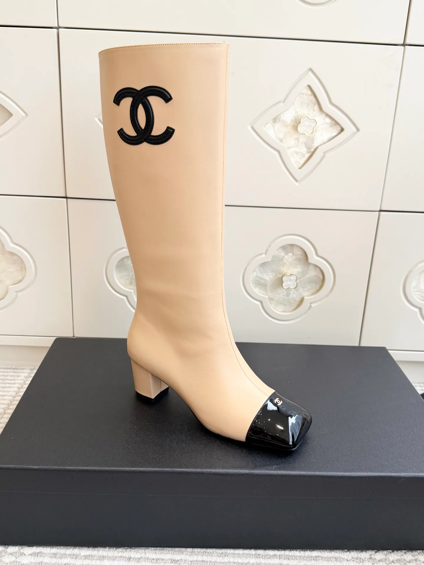 Сапоги Женские Chanel 18765728
