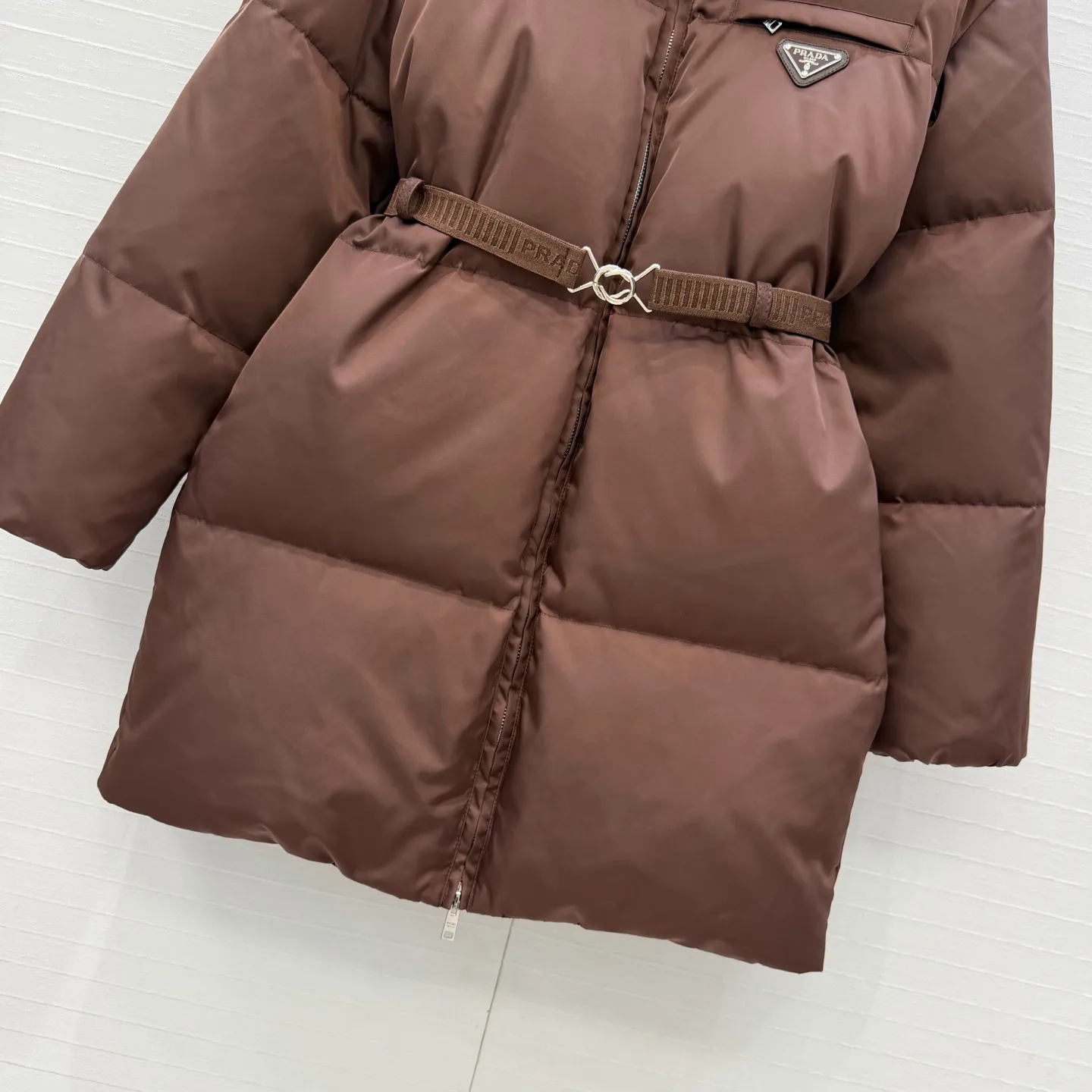 Куртки И Пуховики Женские Prada 19332012