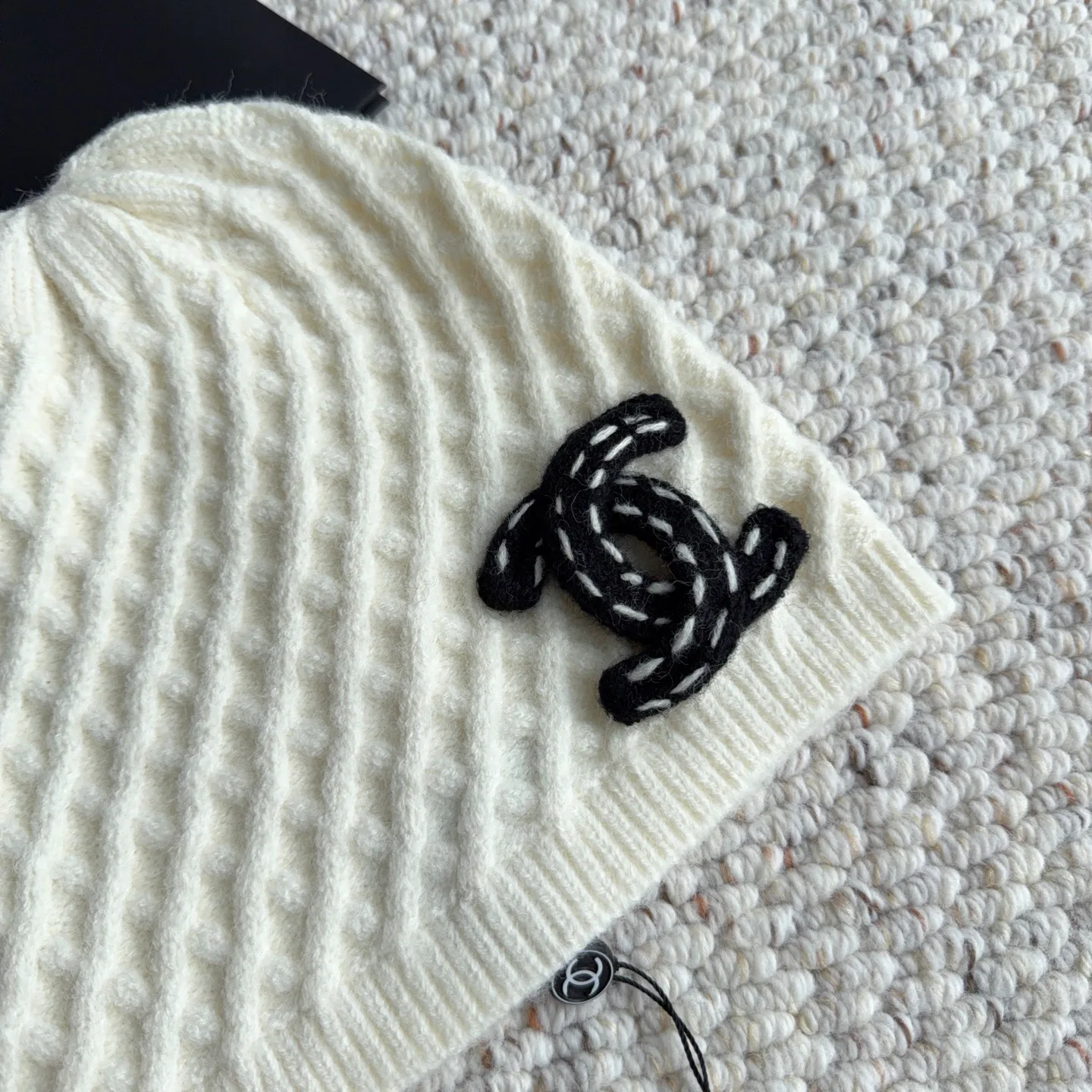 Головные Уборы Chanel 18450110