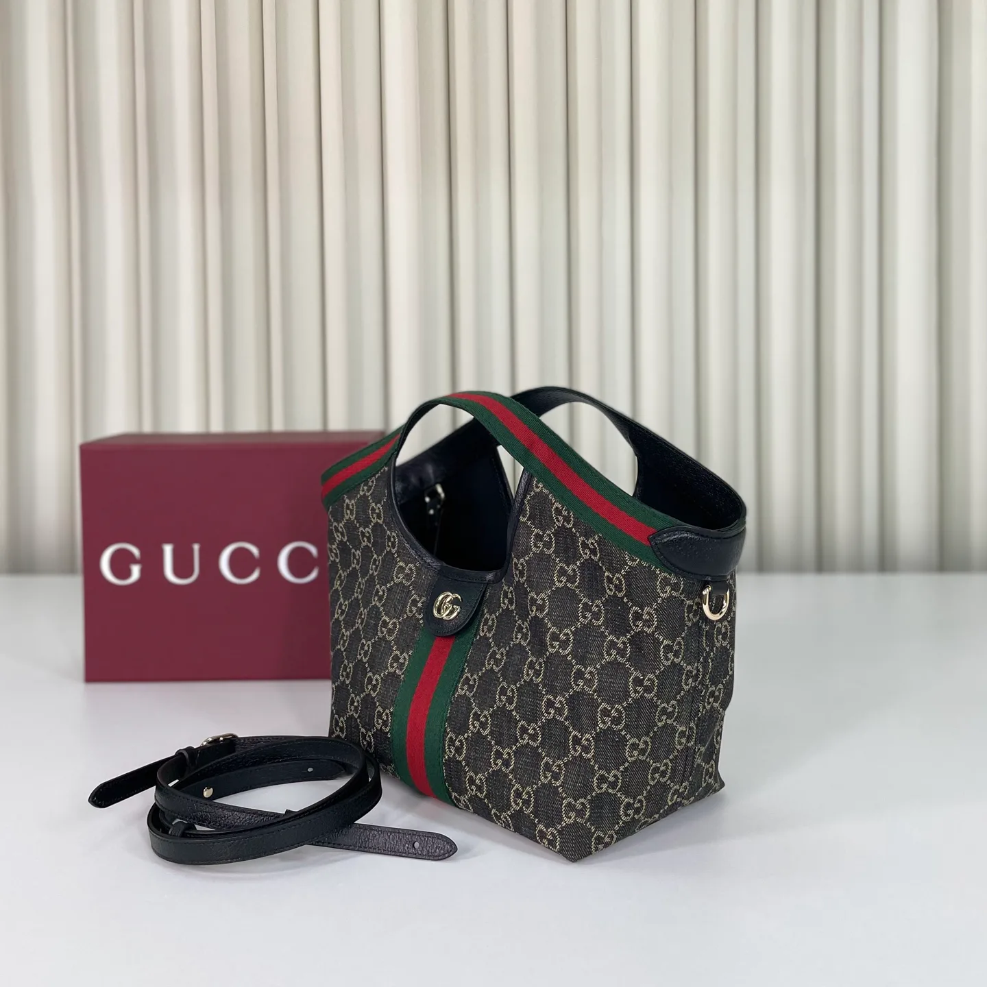 Классические Сумки Женские Gucci 11825964