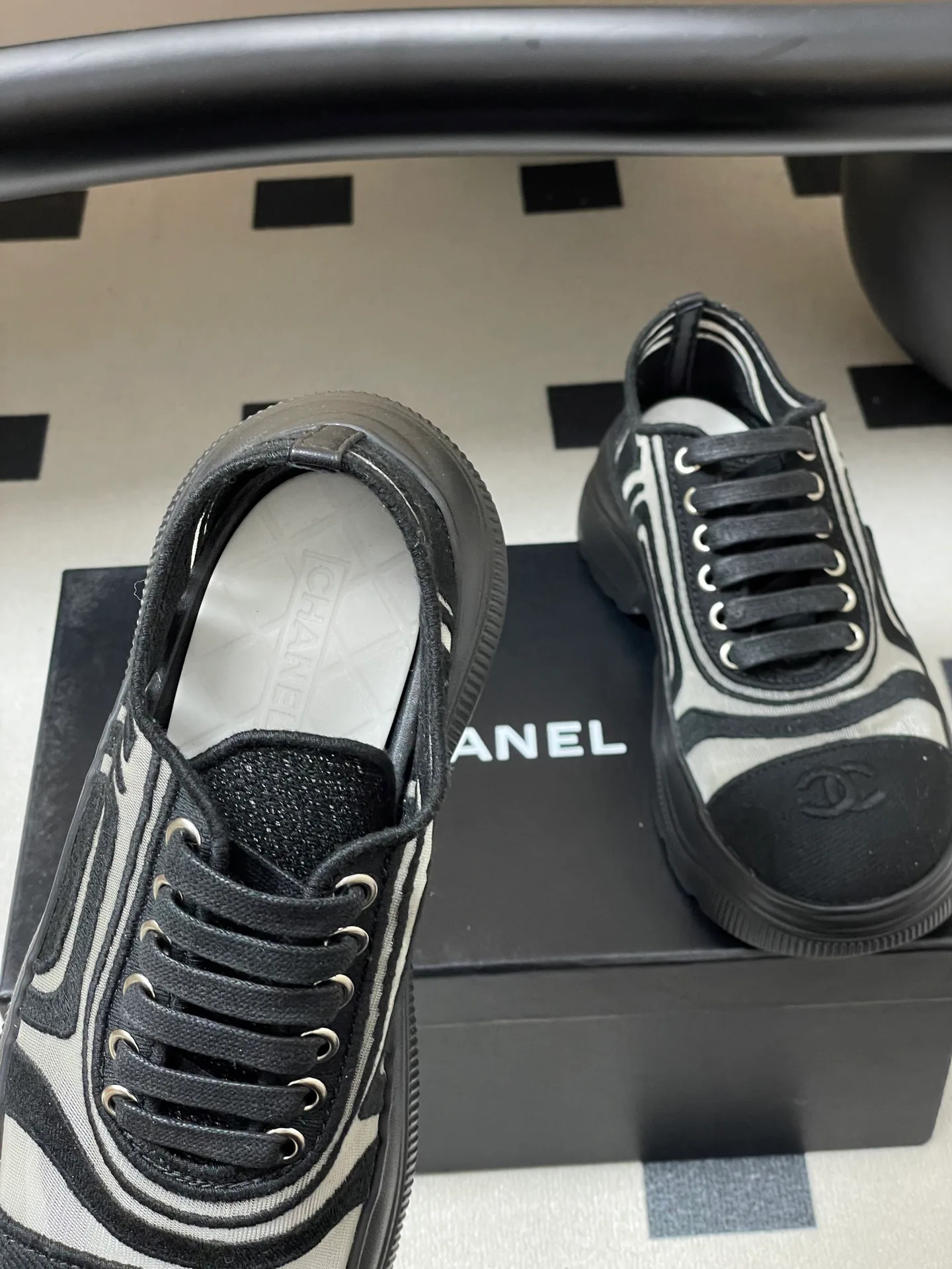 Кроссовки Женские Chanel 725613