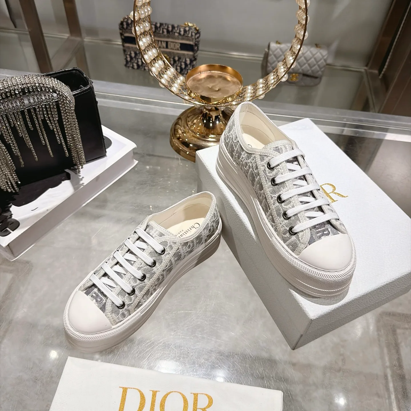 Кроссовки Женские Christian Dior 18764217