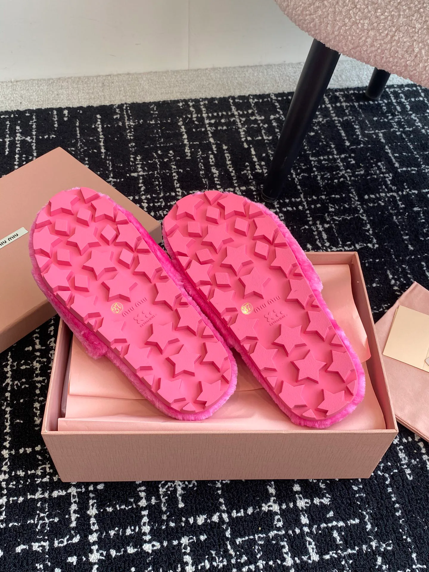 Тапочки Женские Miu Miu 18241533