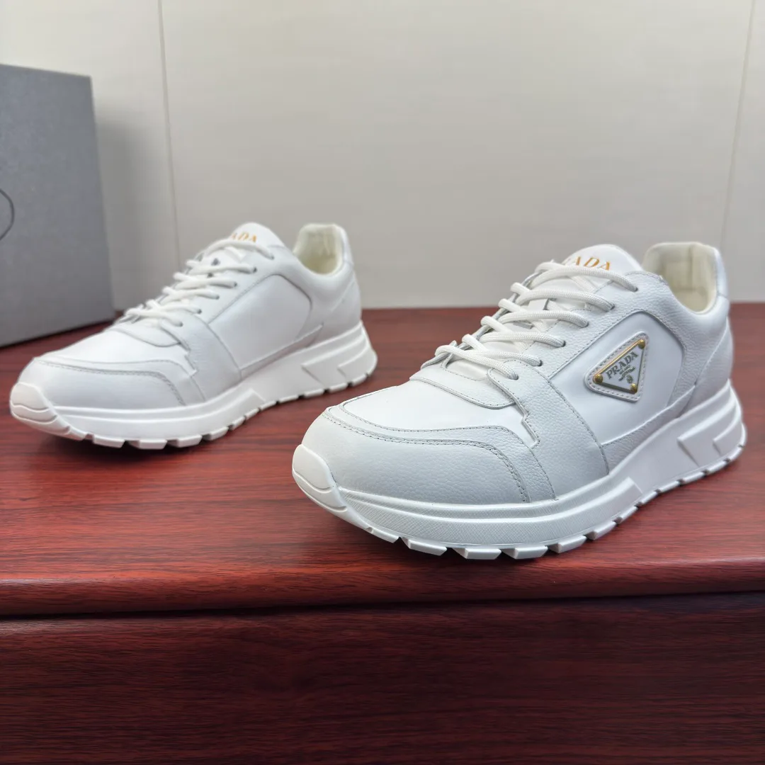 Кроссовки Мужские Prada 18230790