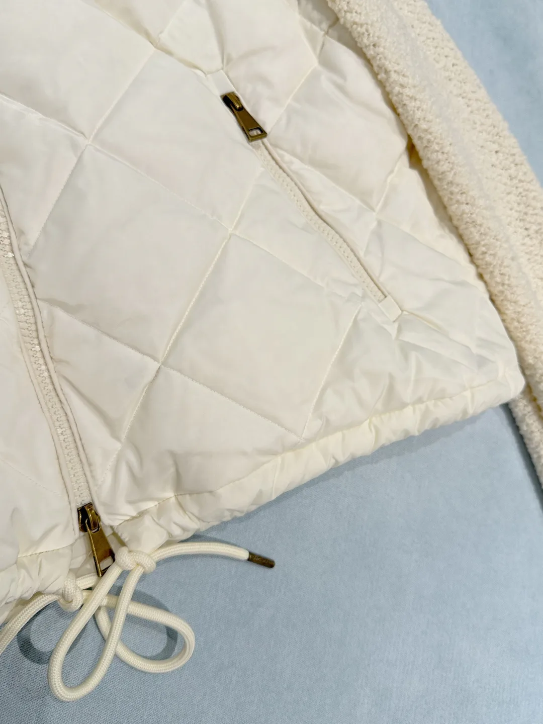 Куртки И Пуховики Женские Moncler 18440090
