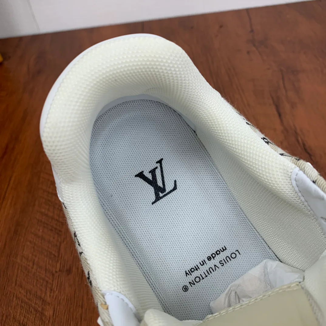 Кроссовки Женские Louis Vuitton 9814263