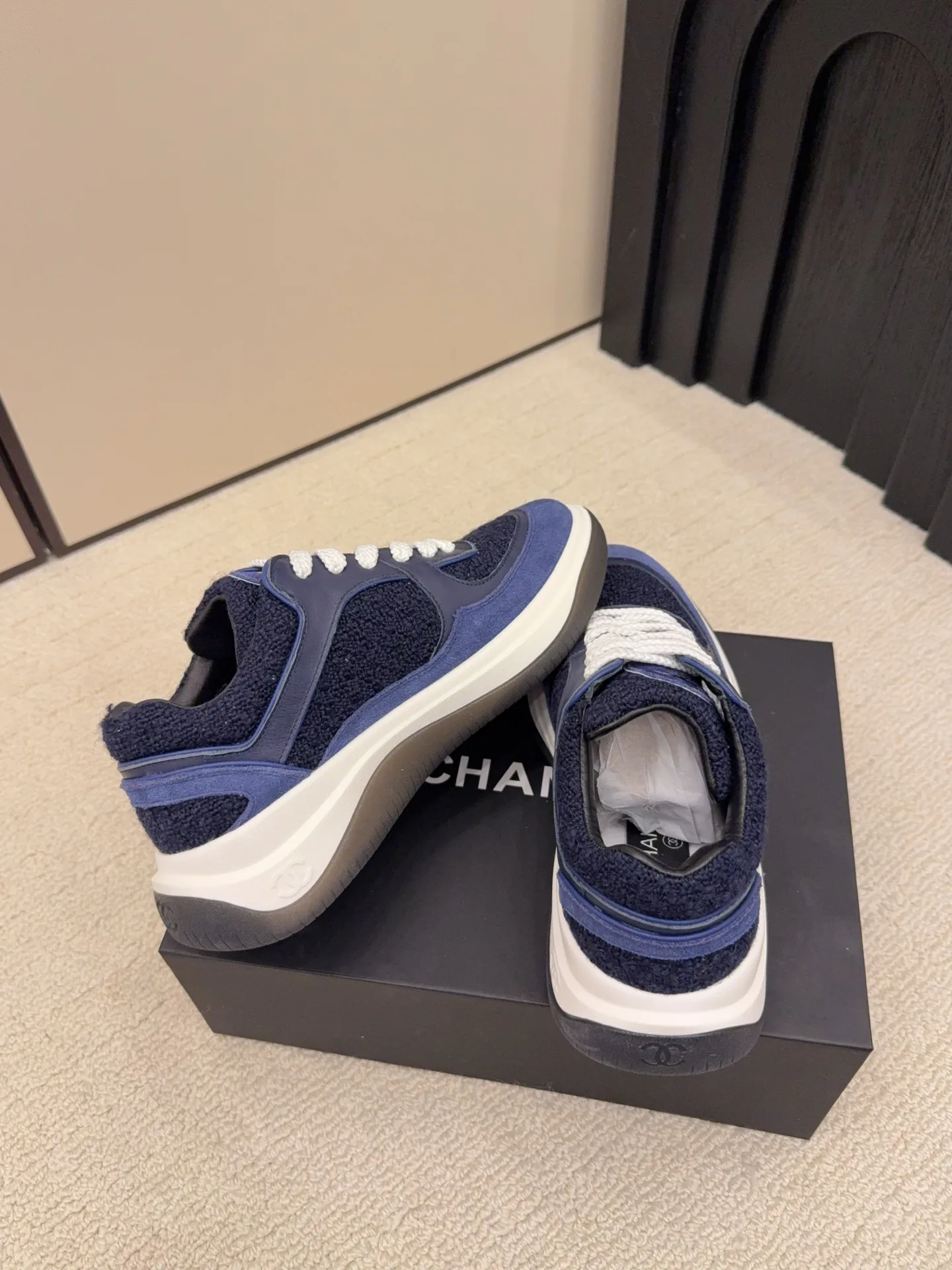 Кроссовки Женские Chanel 403316