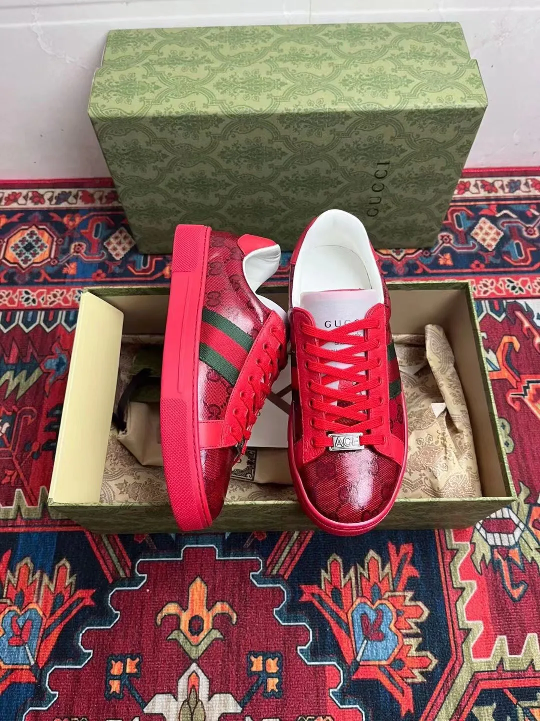 Кроссовки Женские Gucci 19081344