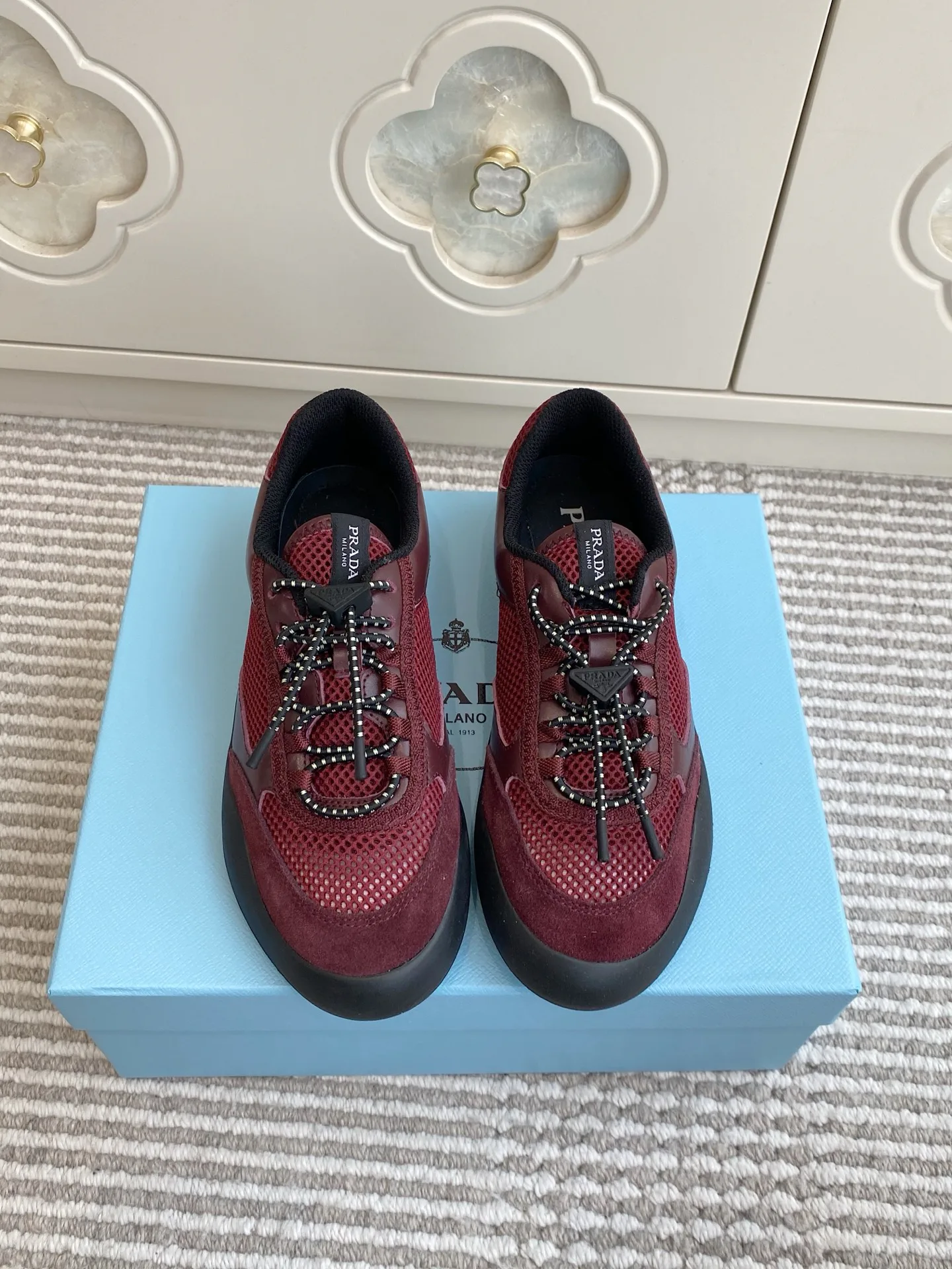 Кроссовки Женские Prada 13239505