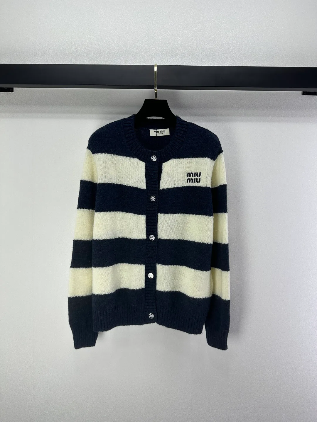 Джемперы И Свитеры Женские Miu Miu 2942927