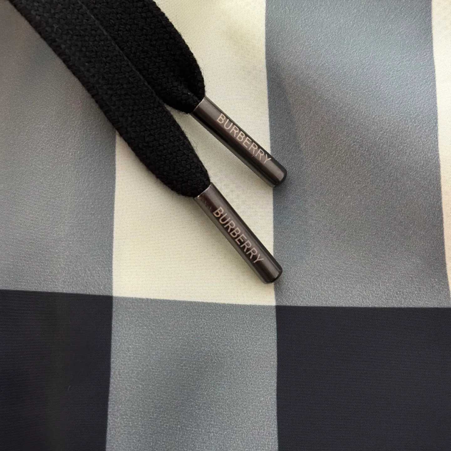 Шорты Мужские Burberry 13474866