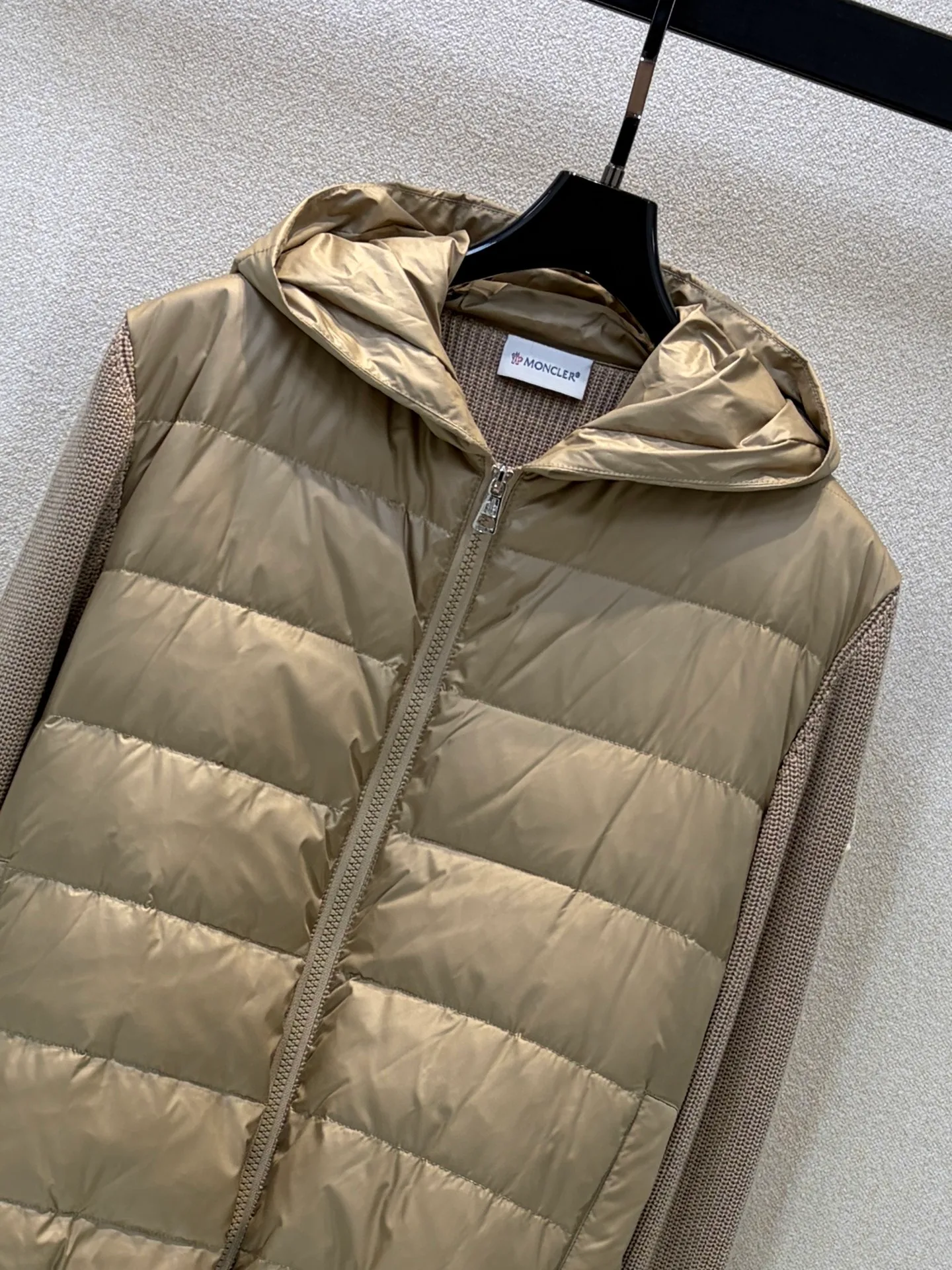 Куртки И Пуховики Женские Moncler 19114367