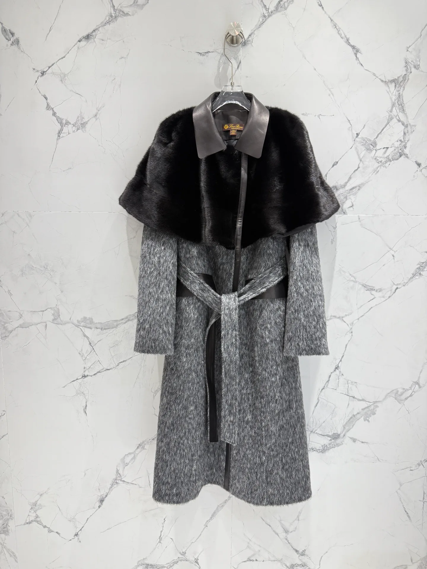 Шубы Женские Loro Piana 1137626